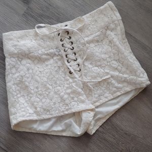Divided Brand Cream Lace High Waist Shorts 0 / 2